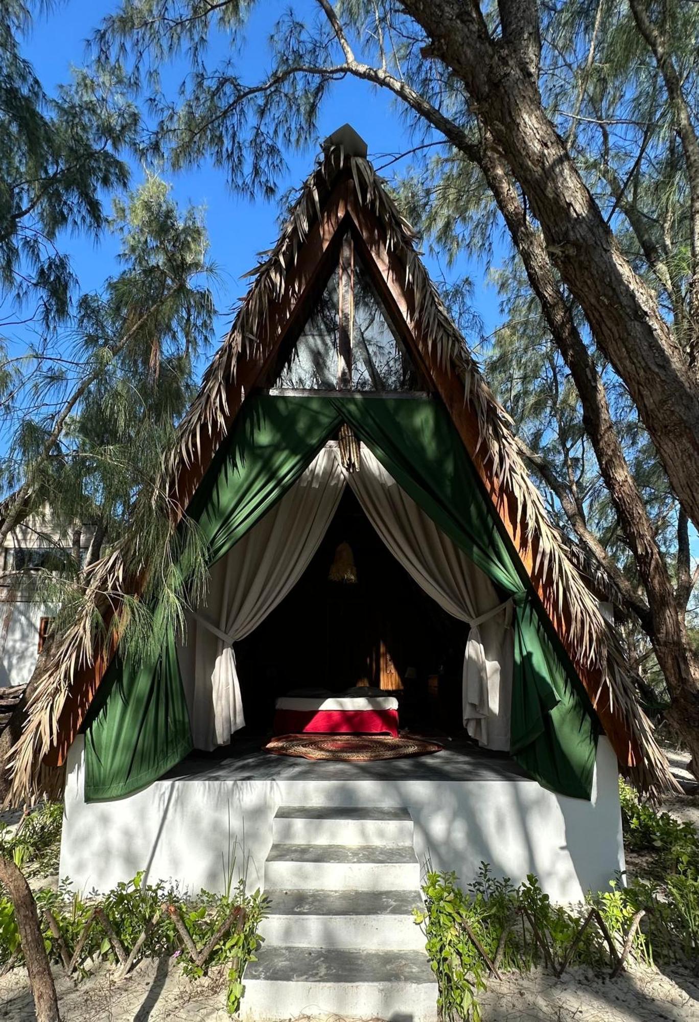 Kiteparadise-Madagascar Hotell Antsiranana Eksteriør bilde
